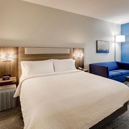 Holiday Inn Express Holly Springs - Raleigh Area By Ihg Екстер'єр фото