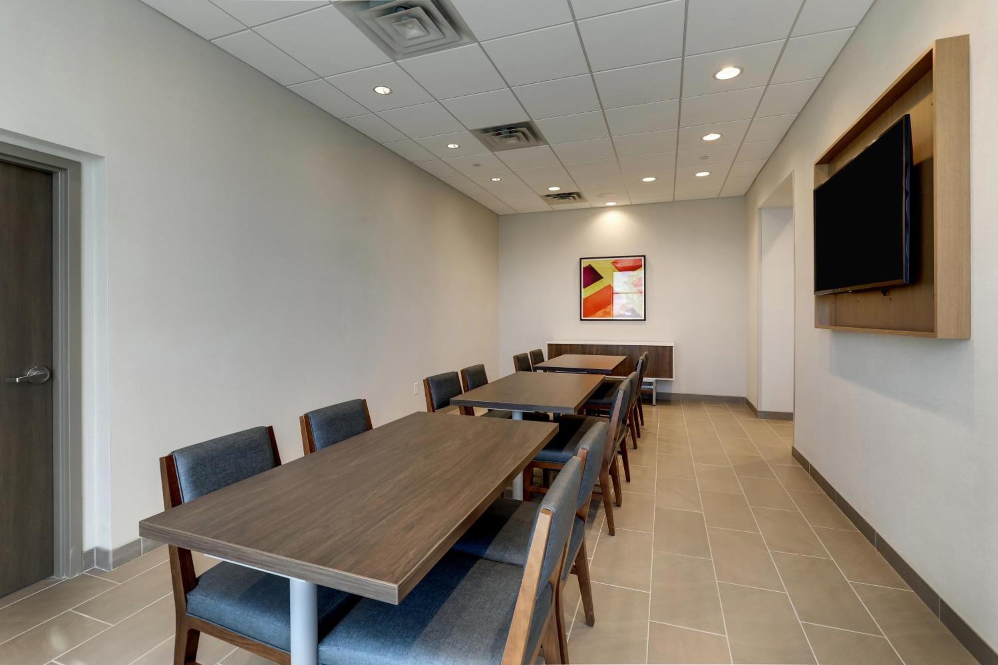Holiday Inn Express Holly Springs - Raleigh Area By Ihg Екстер'єр фото