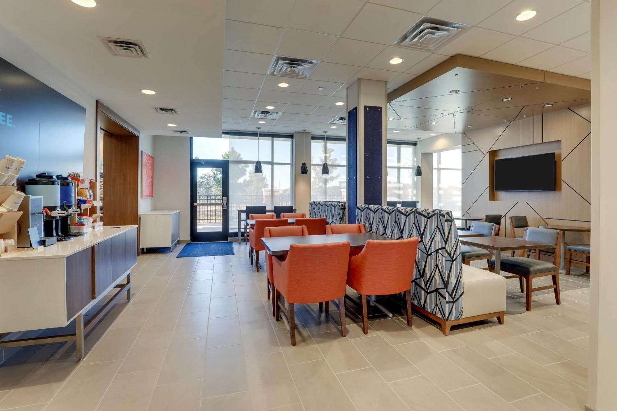 Holiday Inn Express Holly Springs - Raleigh Area By Ihg Екстер'єр фото