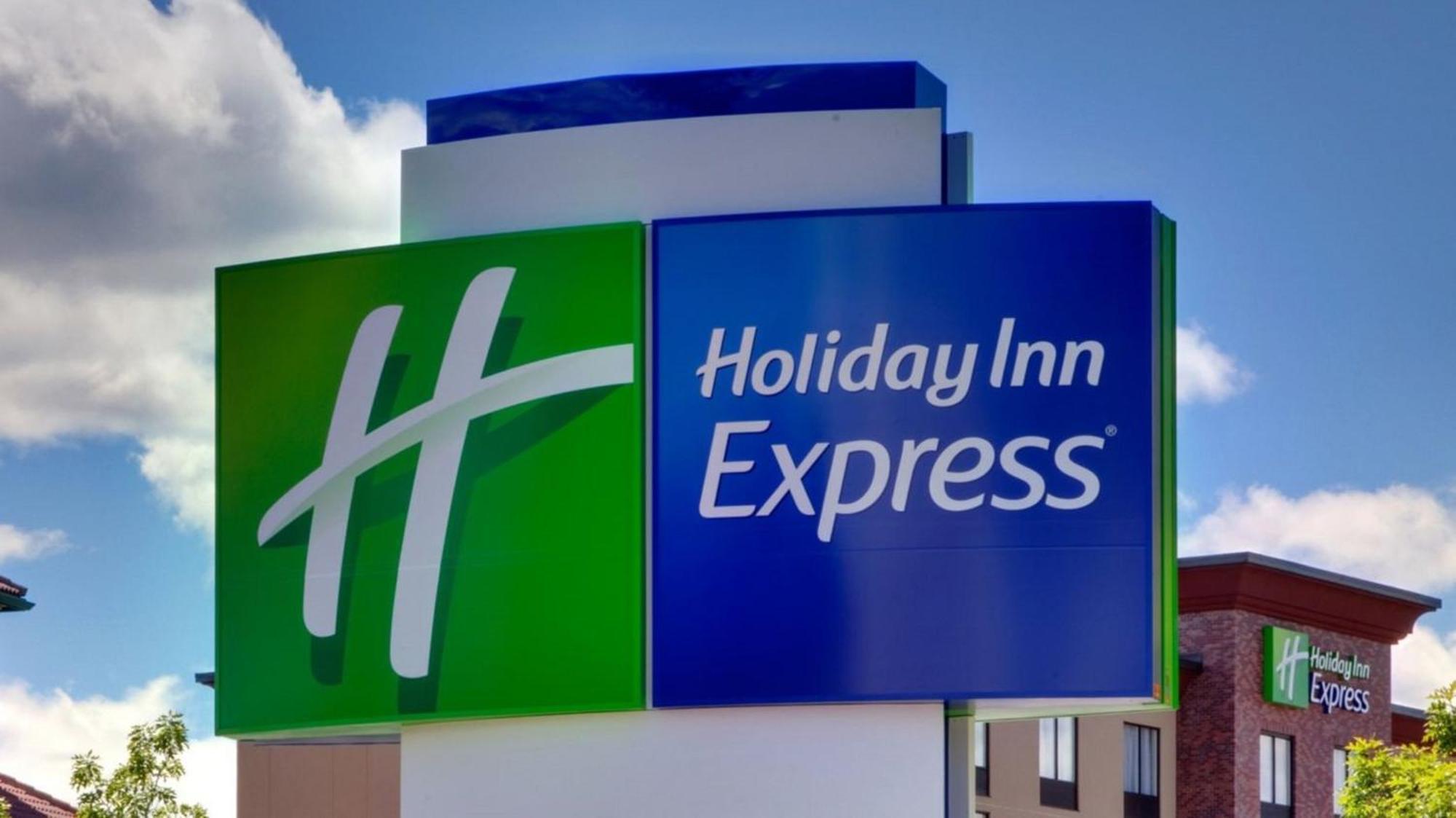 Holiday Inn Express Holly Springs - Raleigh Area By Ihg Екстер'єр фото