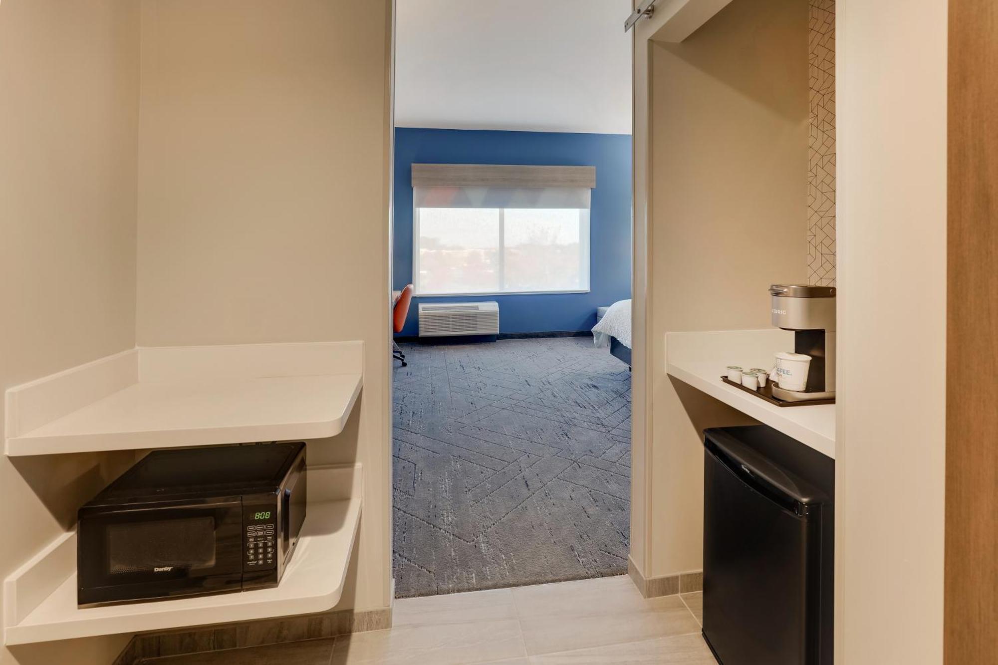Holiday Inn Express Holly Springs - Raleigh Area By Ihg Екстер'єр фото
